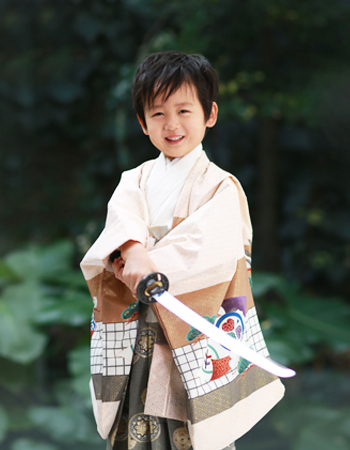 40しゅうくん 今治にある貸衣装店 写真館 チャイルドスタジオ 子供写真 の総合グループ Horioグループ